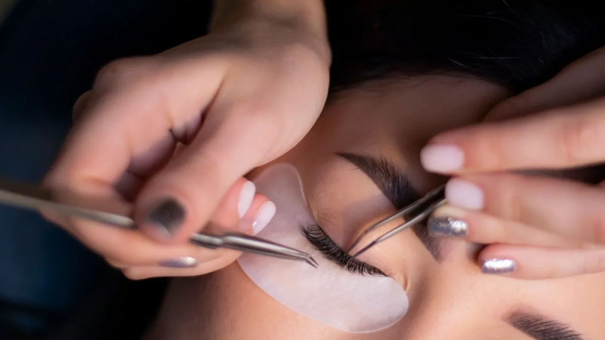 Pembe Fırça Nail Studio — temsili ortam görseli 3
