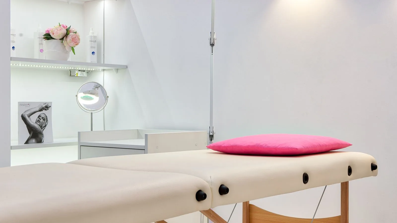 Işıltı Güzellik Salonu için temsili kapak görseli